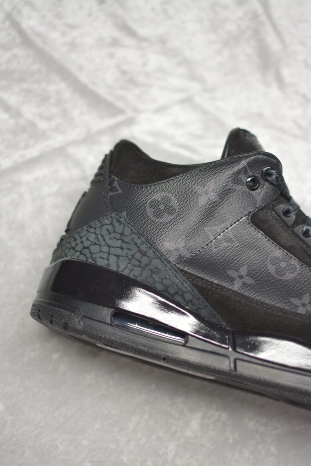 BLACK CAT 3S