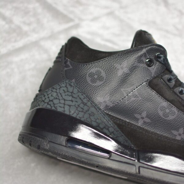 BLACK CAT 3S