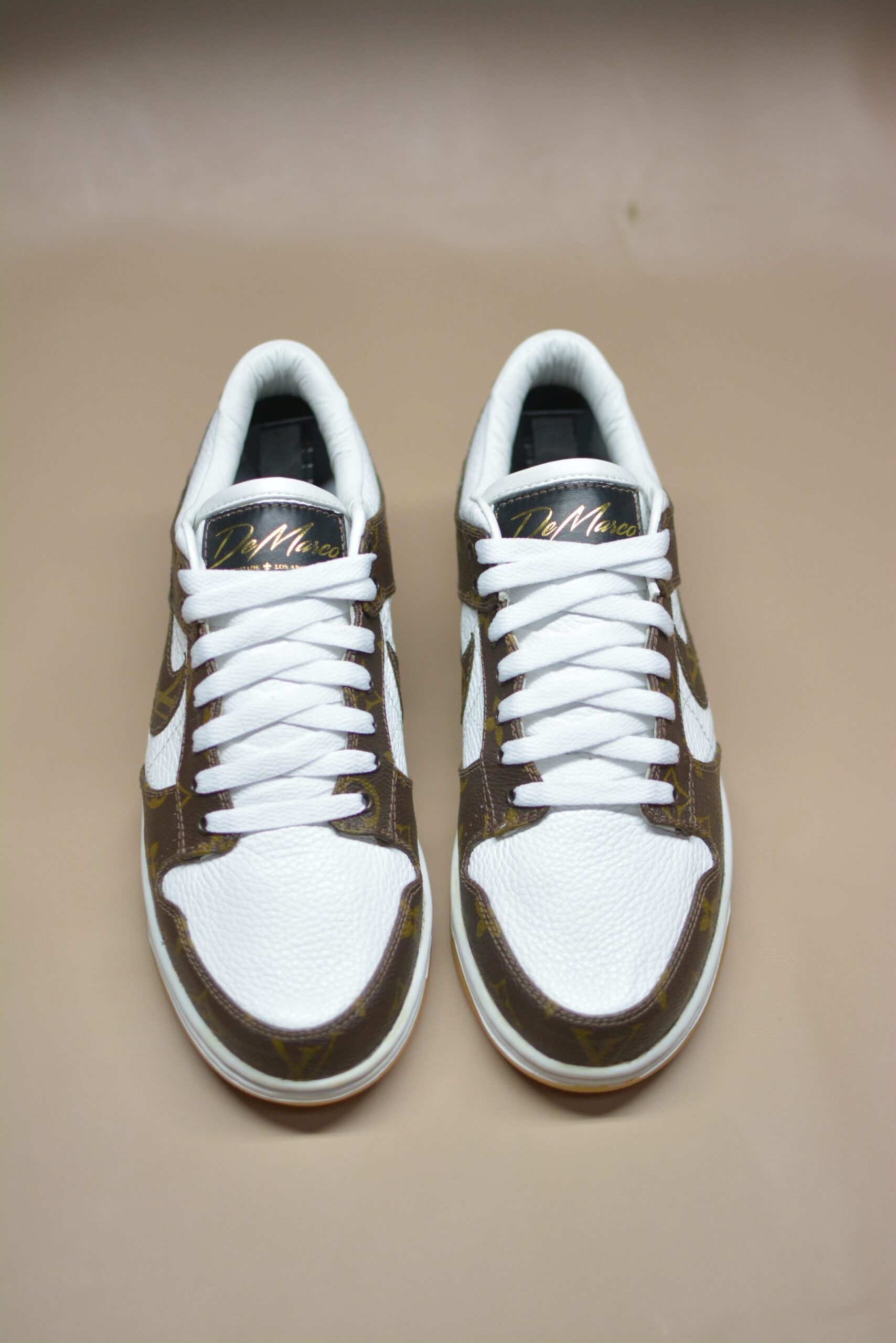NIKE SB DUNK WHITE & BROWN - Image 7