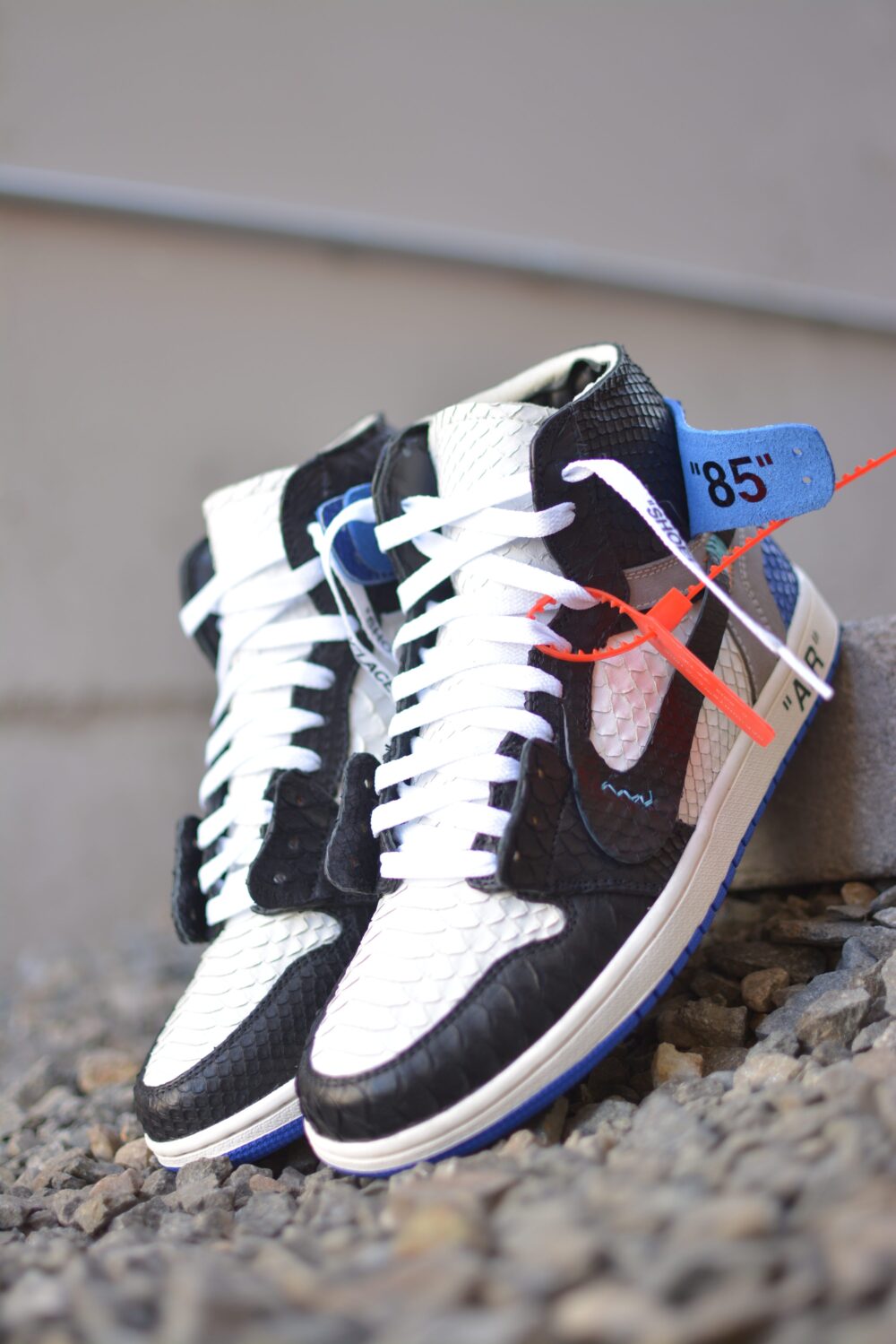JORDAN 1 OFF - WHITE FRAGMENT - Image 3