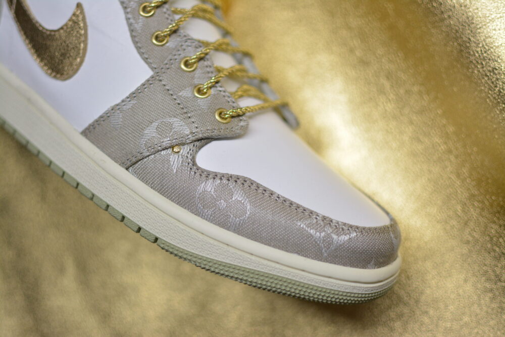 JORDAN 1 GOLD LV - Image 2