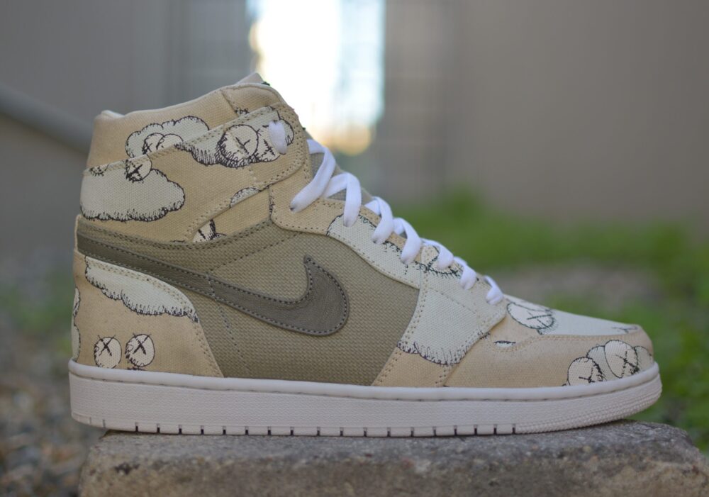 JORDAN 1 KAWS - Image 7