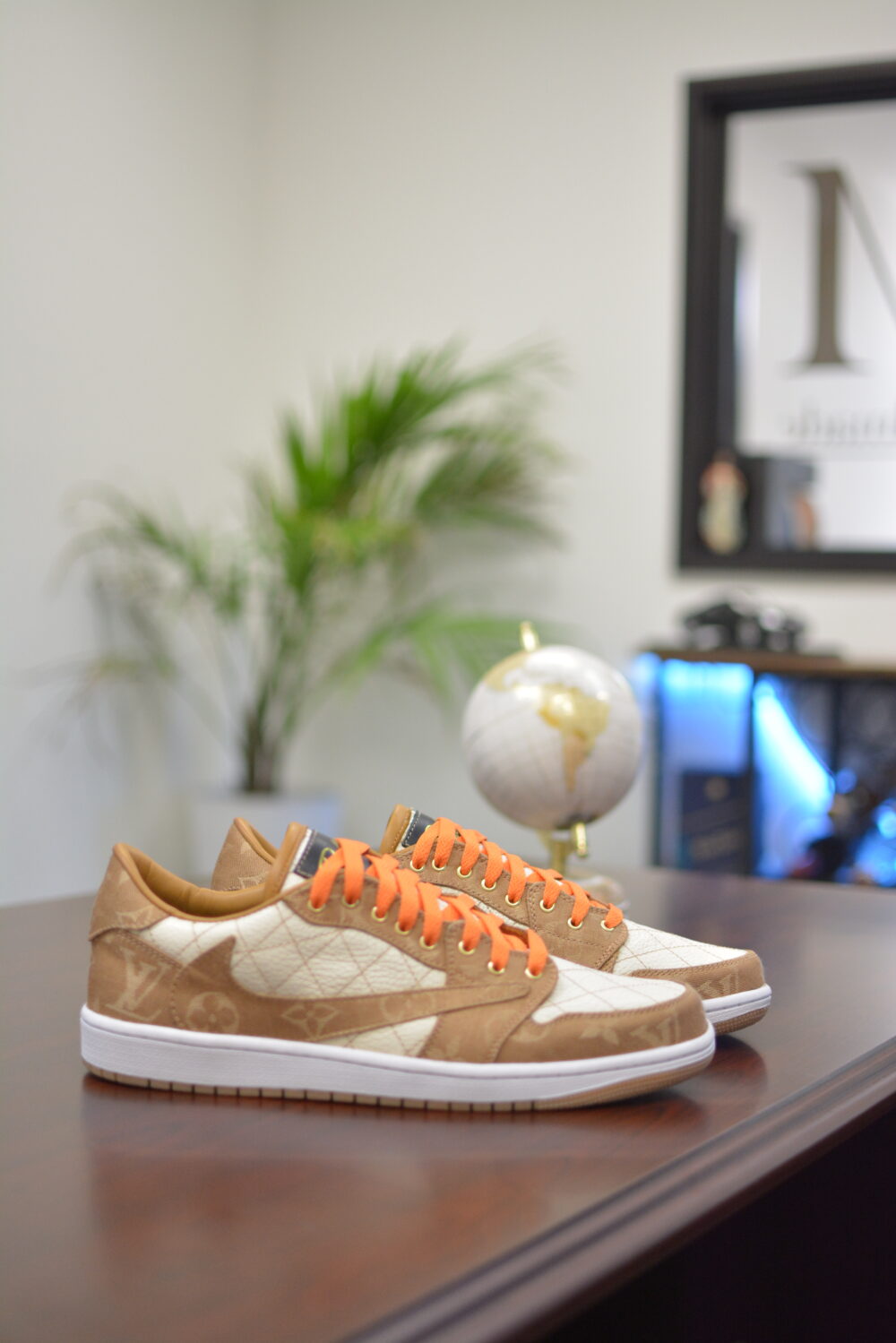 Jordan 1 Travis Desert LV - Image 2