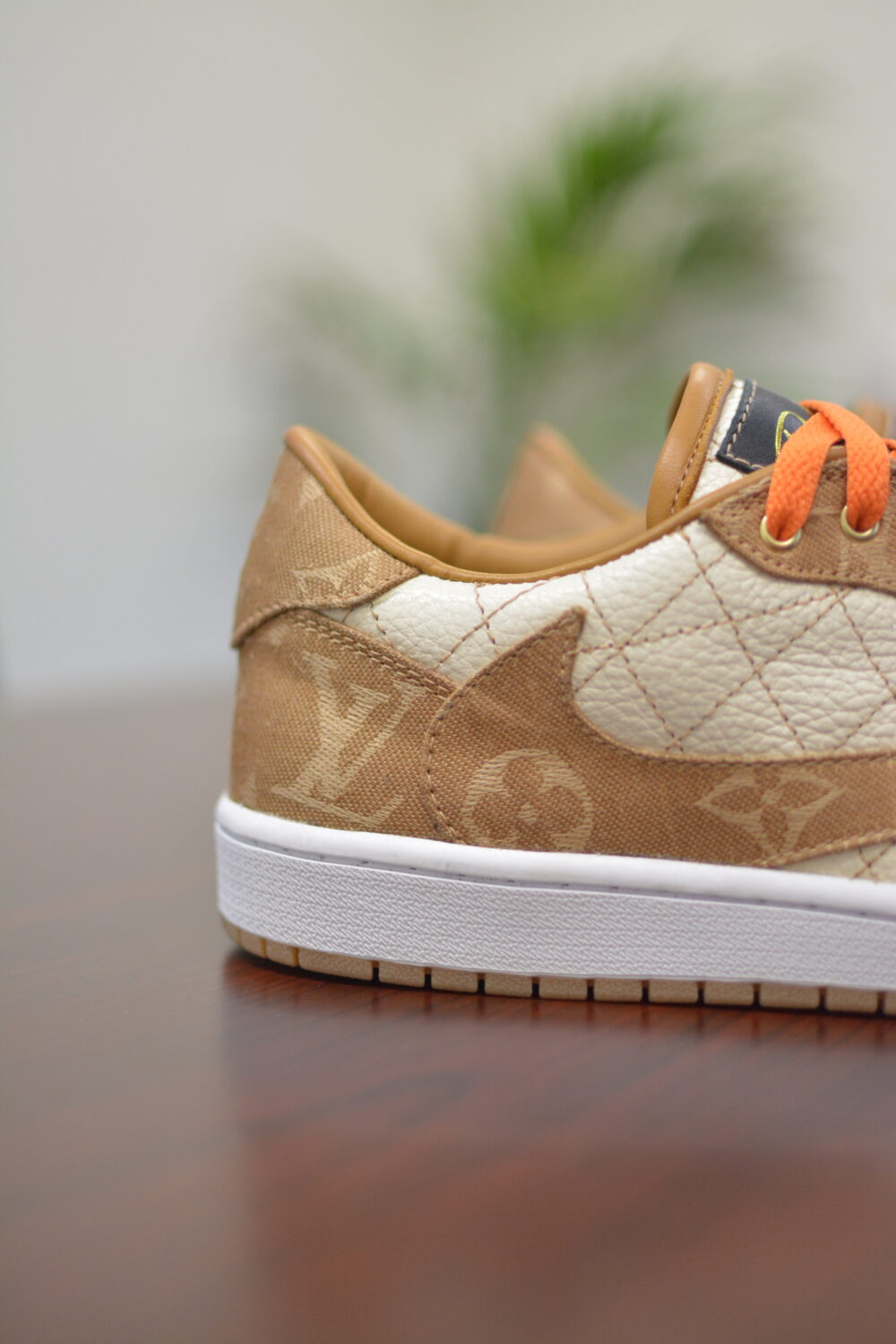 Jordan 1 Travis Desert LV - Image 4