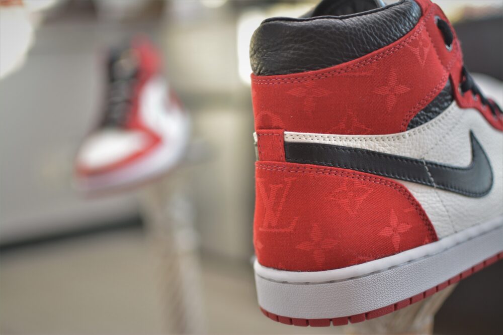 Jordan 1 Chicago LV High - Image 6