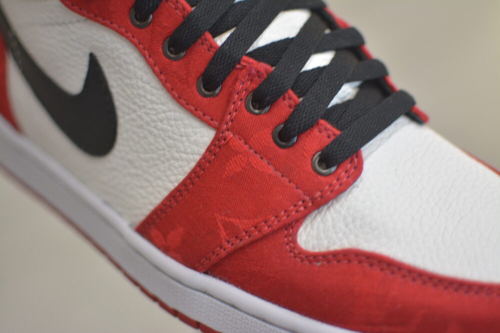 Jordan 1 Chicago LV High - Image 7