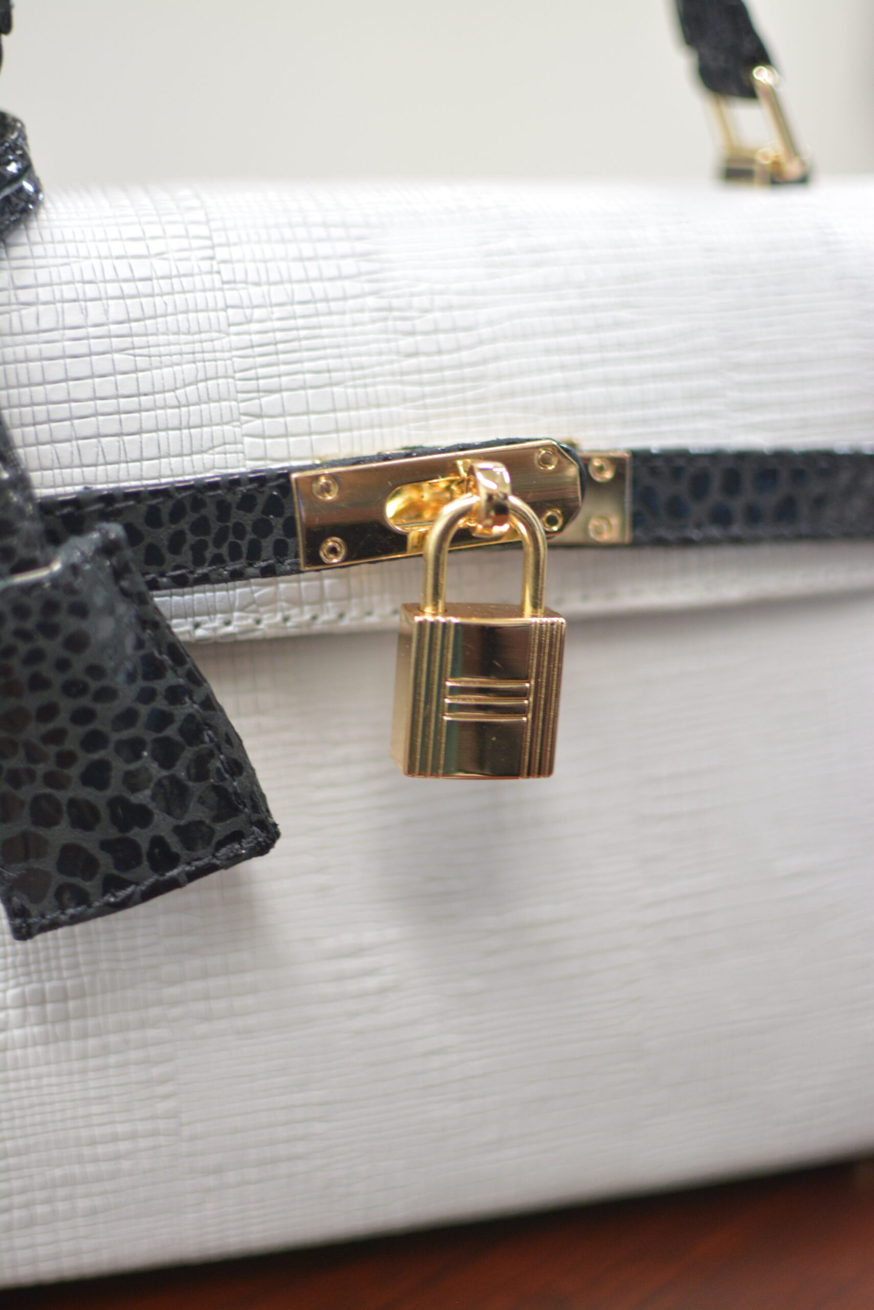 Senda Bag- The Tux - Image 7