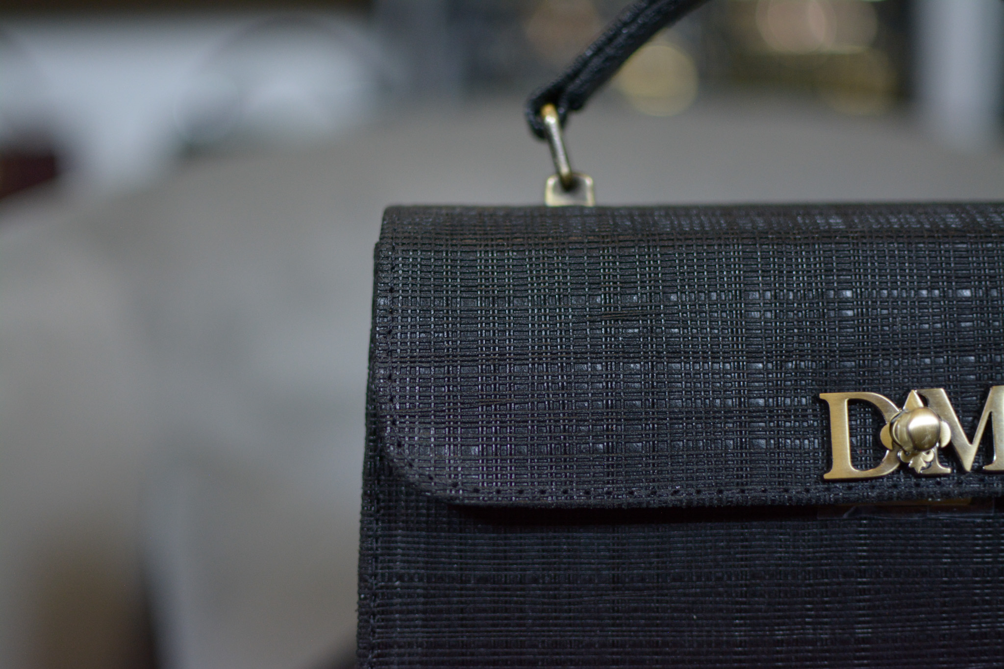 The Fleur Black & Antique - Image 5