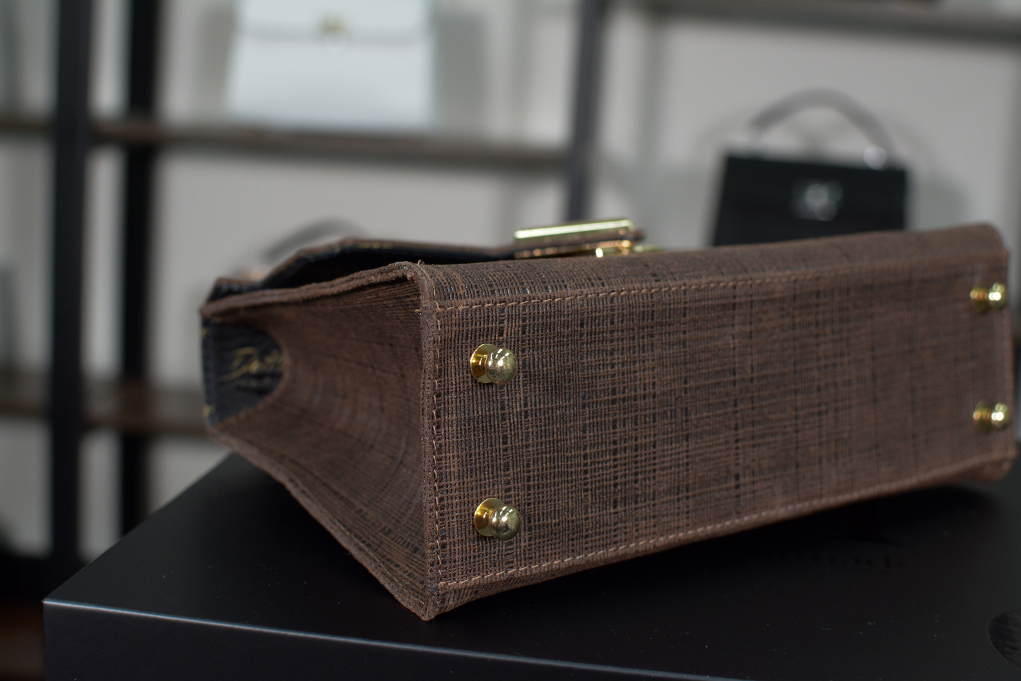 The Lys Brown - Image 6