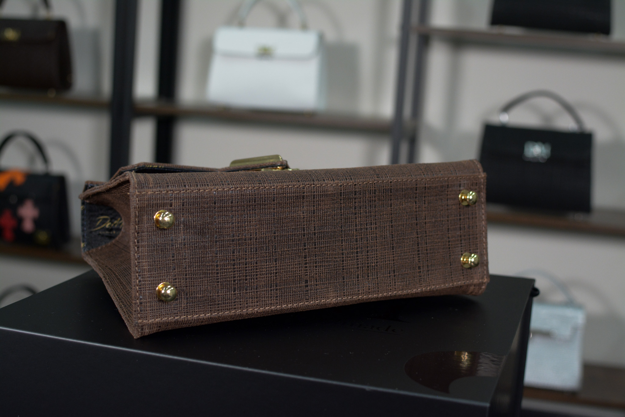 The Lys Brown - Image 7