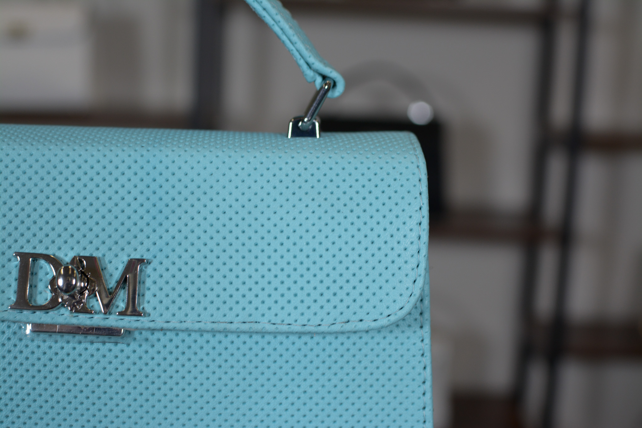 The Flue Sky Blue - Image 3