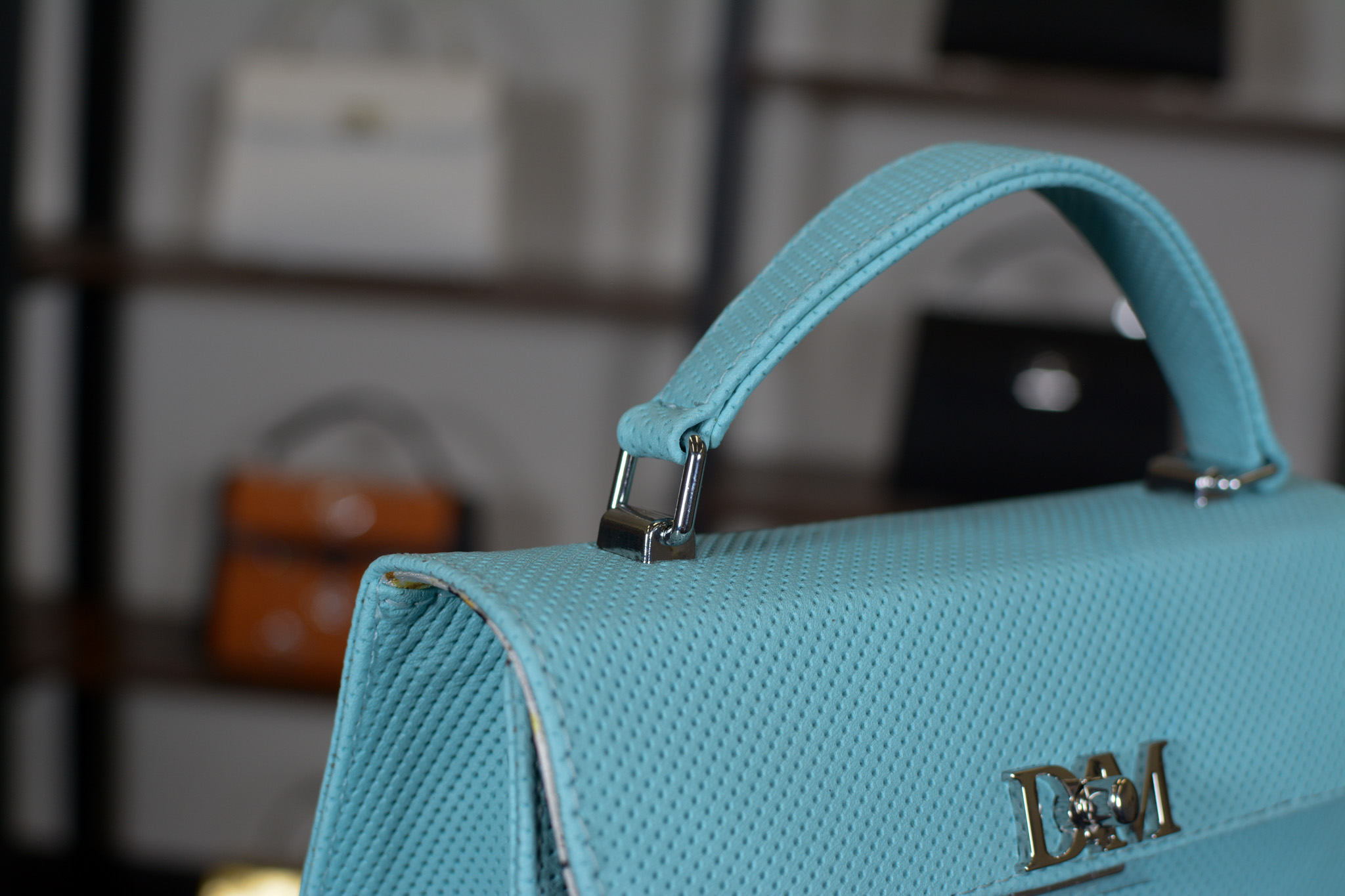 The Flue Sky Blue - Image 4