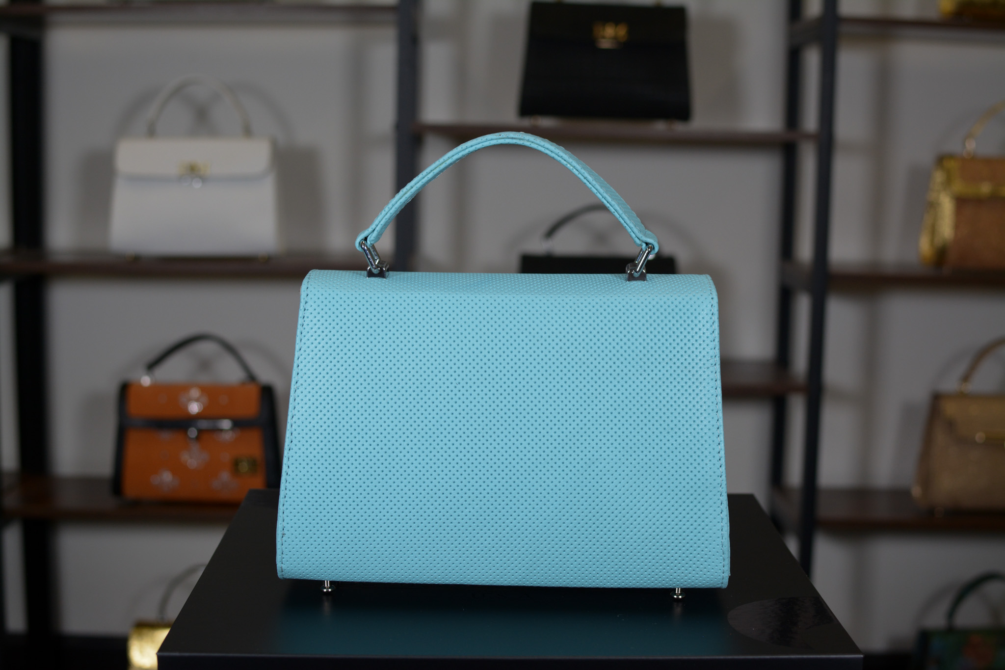 The Flue Sky Blue - Image 8