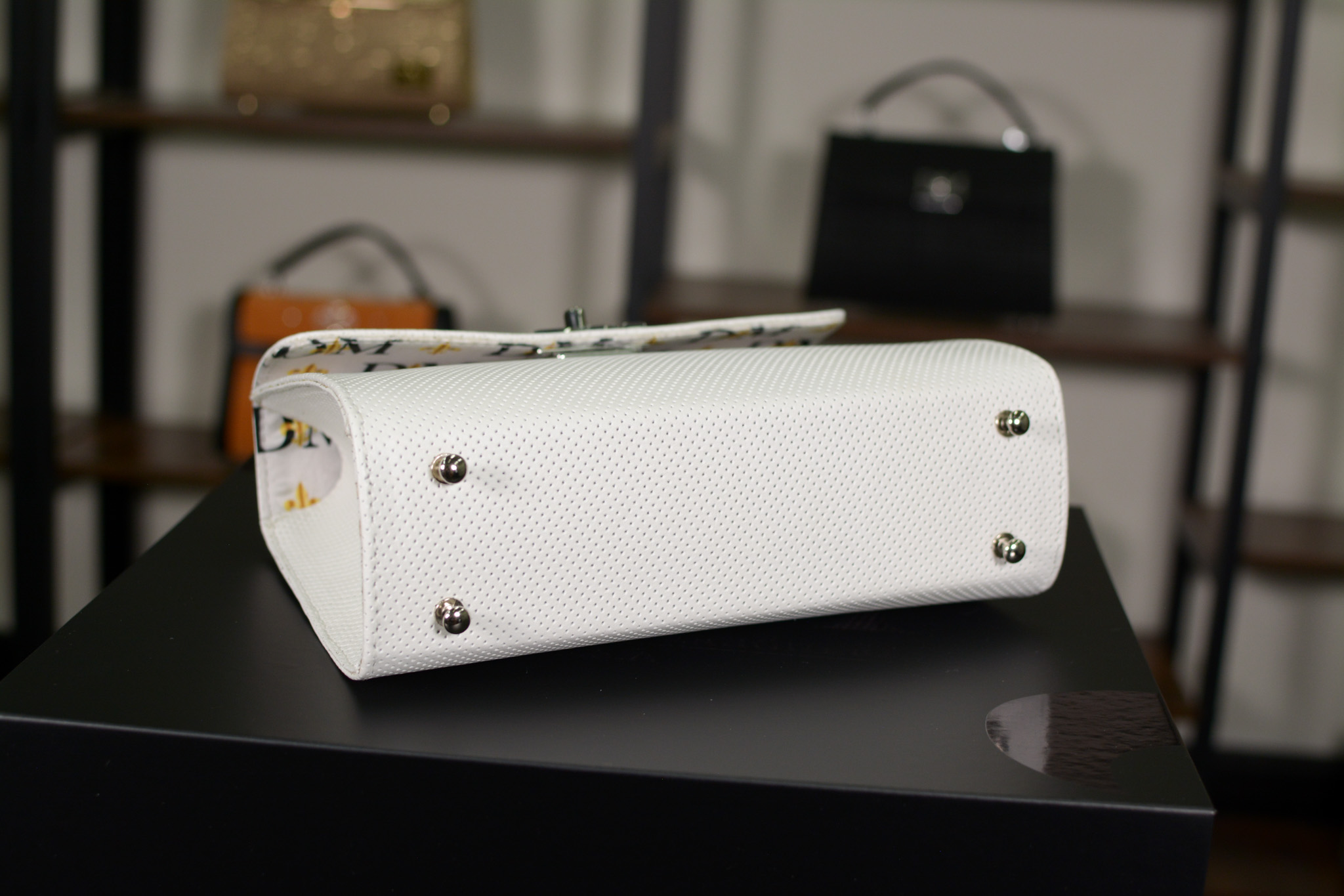 The Fleur White Silver - Image 7