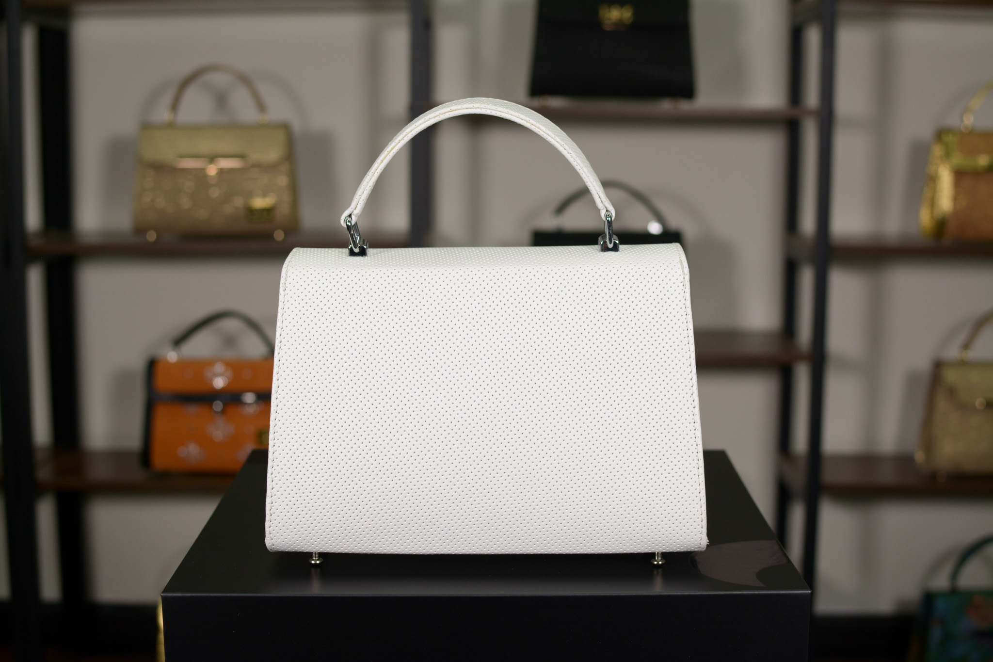 The Fleur White Silver - Image 8