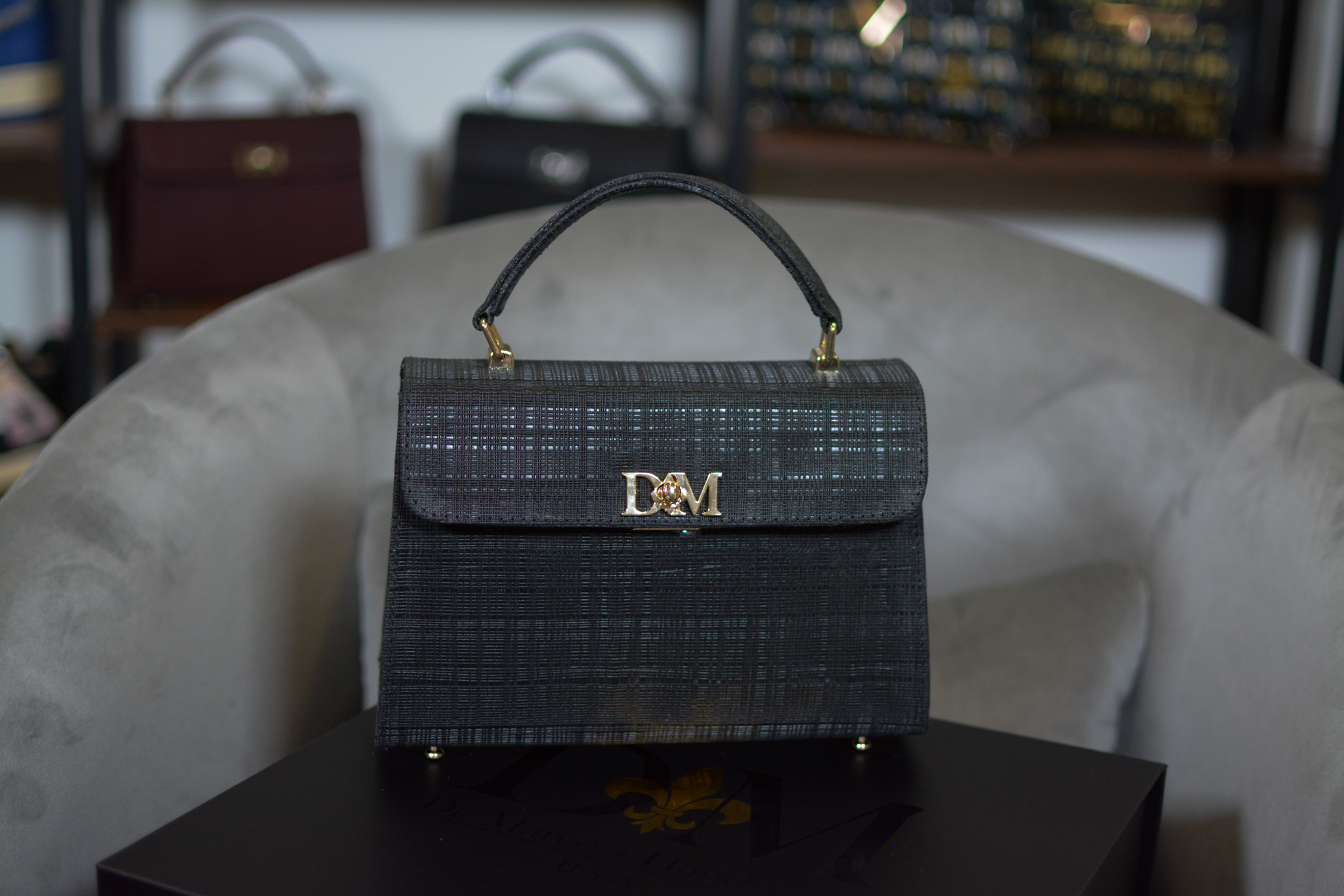 The Fleur Black & Gold - Image 5