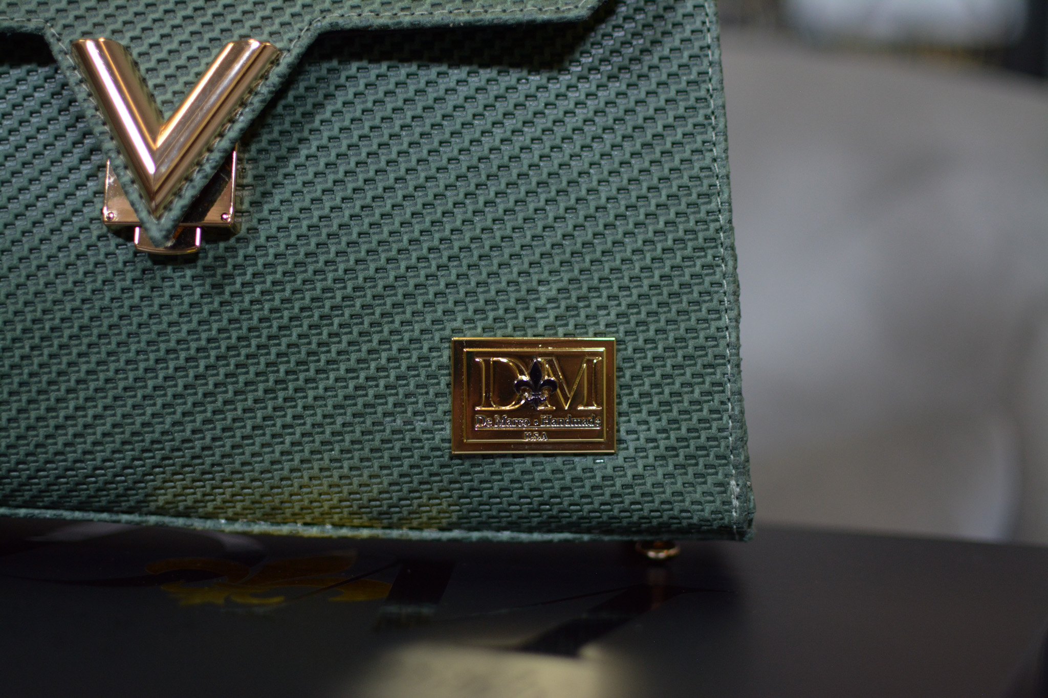 The Lys Olive Green - Image 4