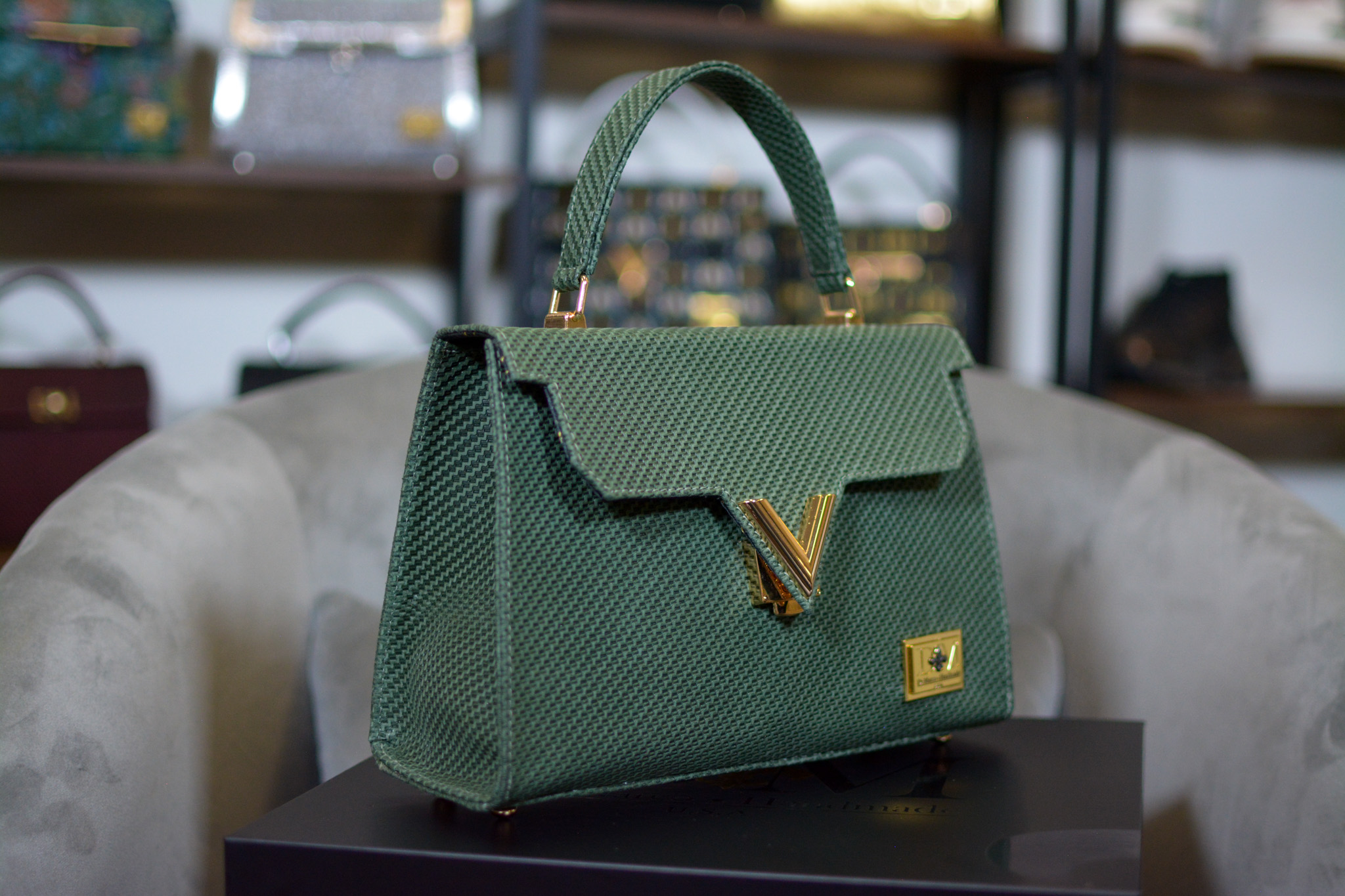 The Lys Olive Green - Image 5